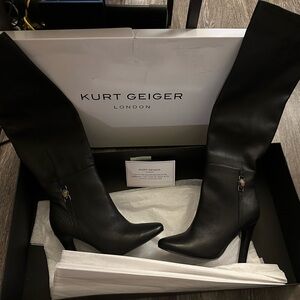 Kurt Geiger Black Heeled Boots Sleek Design 7.5